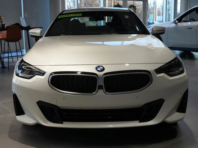 2025 BMW 2 Series 230i - Photo 39