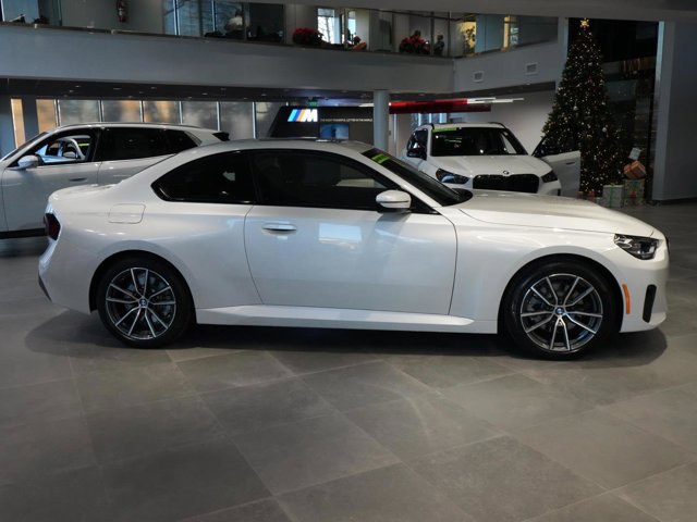 2025 BMW 2 Series 230i - Photo 41