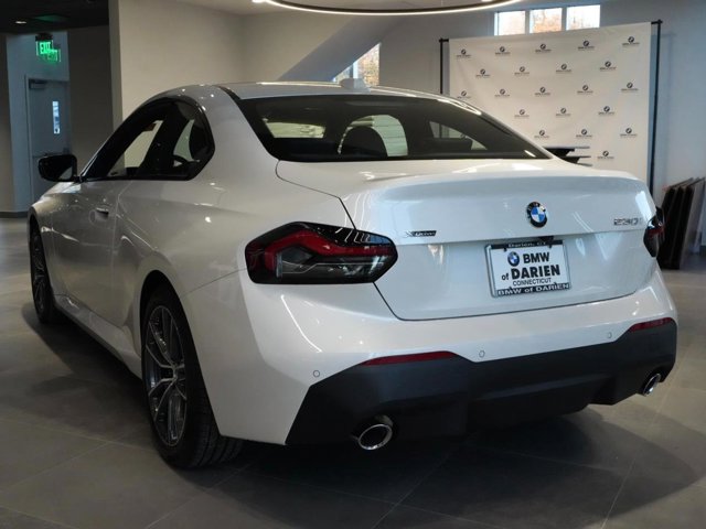 2025 BMW 2 Series 230i - Photo 44