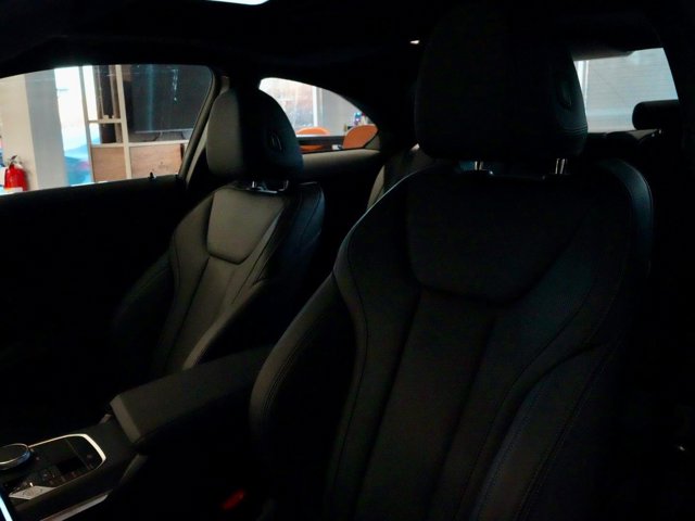 2025 BMW 2 Series 230i - Photo 32