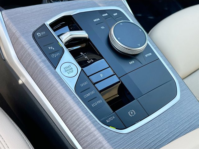 2026 BMW 3 Series 330i - Photo 14