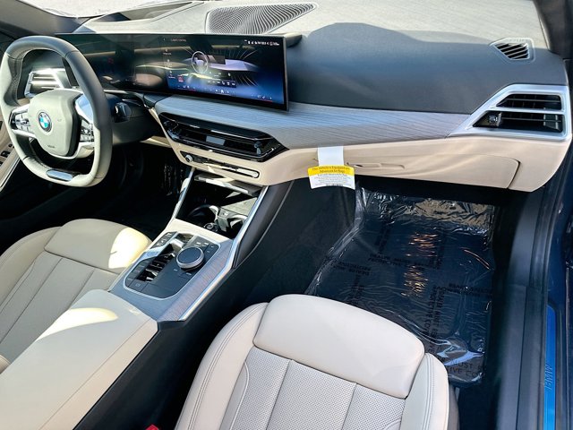 2026 BMW 3 Series 330i - Photo 24