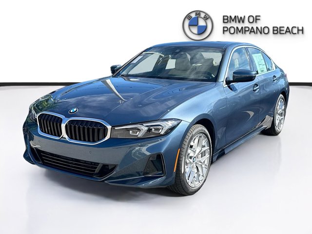 2026 BMW 3 Series 330i - Photo 3