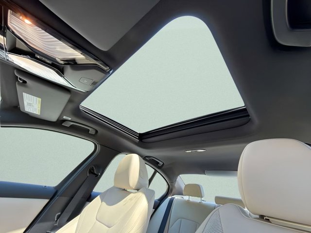 New 2026 Mineral White Metallic BMW 330i image 18