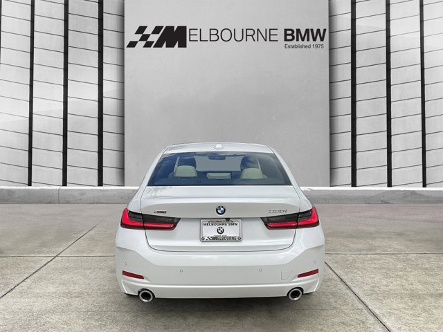 2026 BMW 3 Series 330i - Photo 42