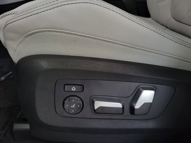New 2026 Brooklyn Grey Metallic BMW sDrive40i image 15