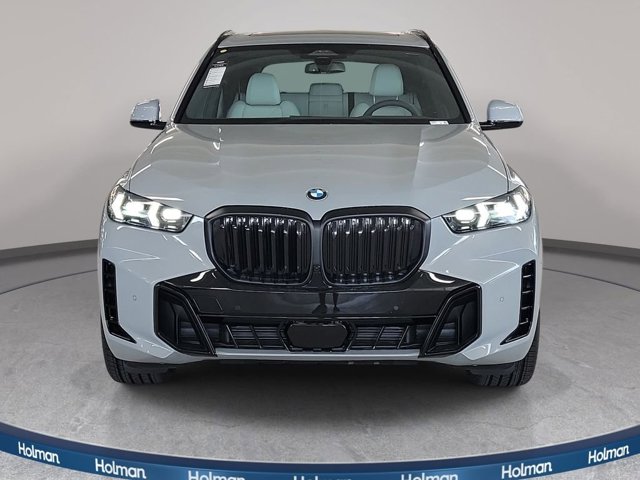 New 2026 Brooklyn Grey Metallic BMW sDrive40i image 2