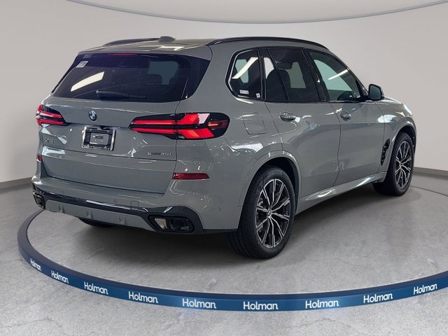New 2026 Brooklyn Grey Metallic BMW sDrive40i image 4
