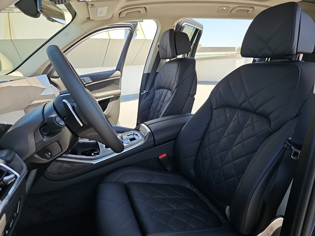 2026 BMW X7 40i - Photo 56