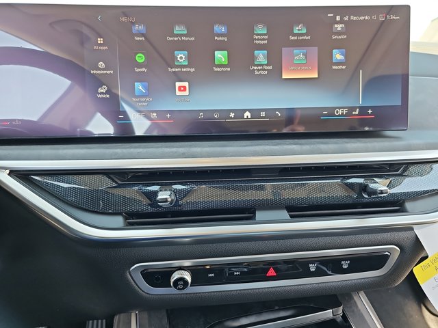 2026 BMW X7 40i - Photo 62