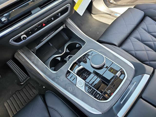 2026 BMW X7 40i - Photo 66