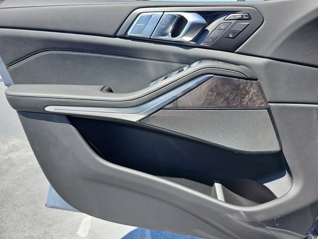 2026 BMW X7 40i - Photo 68