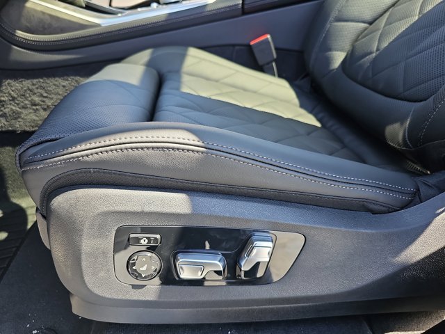 2026 BMW X7 40i - Photo 70