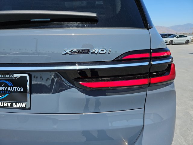 2026 BMW X7 40i - Photo 76