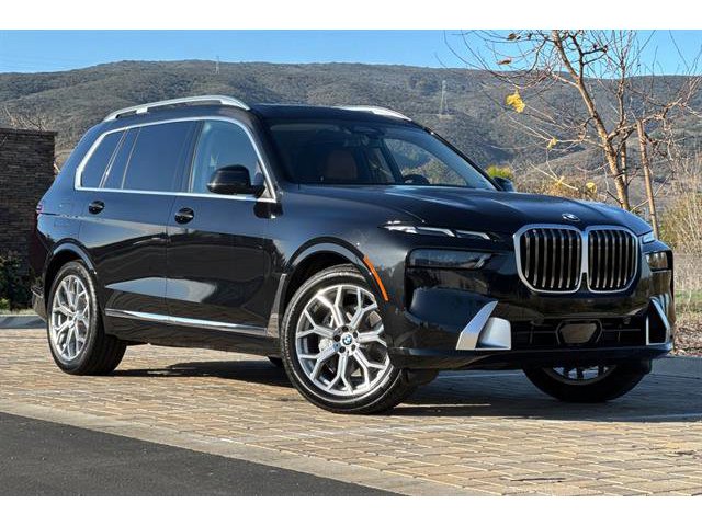 2025 BMW X7 xDrive40i