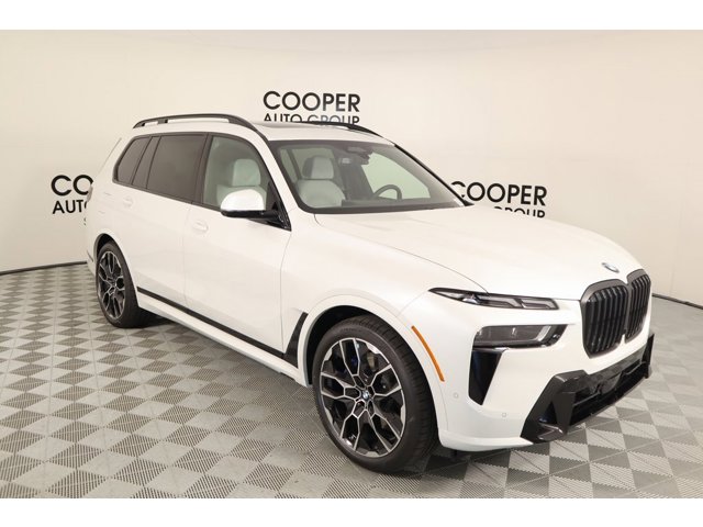 2025 BMW X7 xDrive40i Loaner