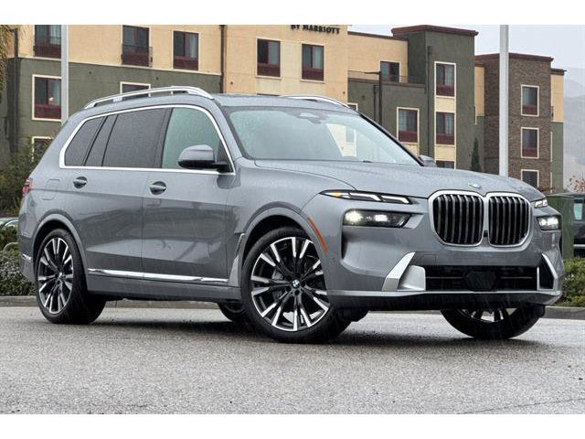 2025 BMW X7 xDrive40i