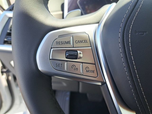 New 2027 Mineral White Metallic BMW xDrive40i image 10