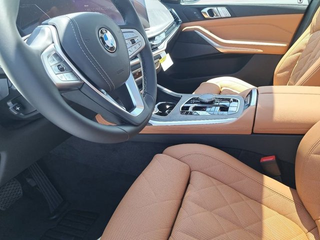 New 2027 Mineral White Metallic BMW xDrive40i image 18