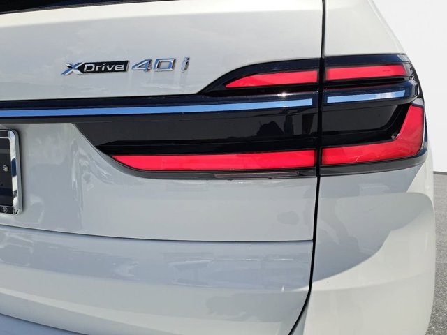 New 2027 Mineral White Metallic BMW xDrive40i image 20