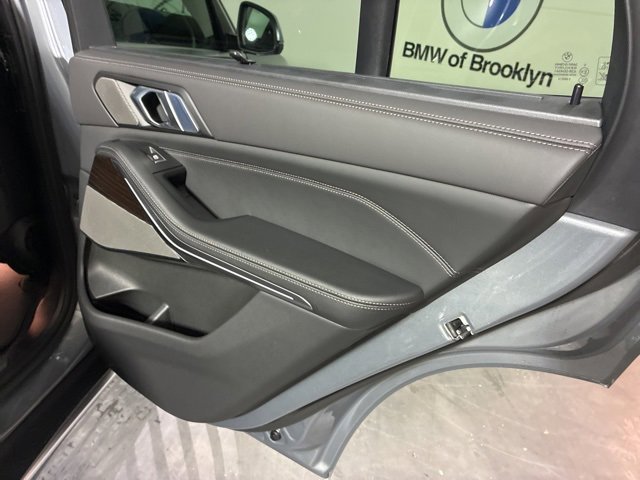 2026 BMW X5 40i - Photo 33
