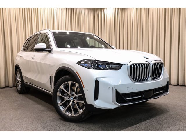 Used 2024 BMW X5 40i with VIN 5UX23EU03R9V88488 for sale in Akron, OH