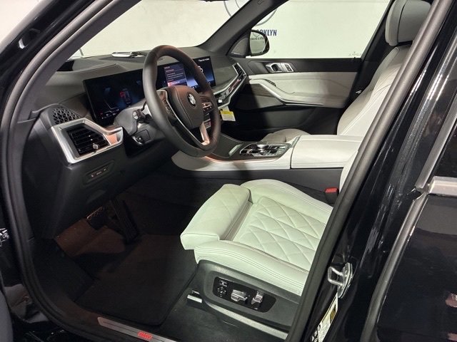 2026 BMW X5 40i - Photo 13