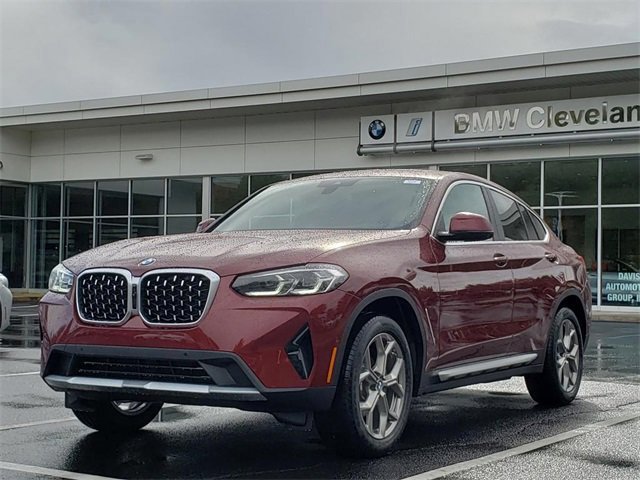 2025 BMW X4 xDrive30i