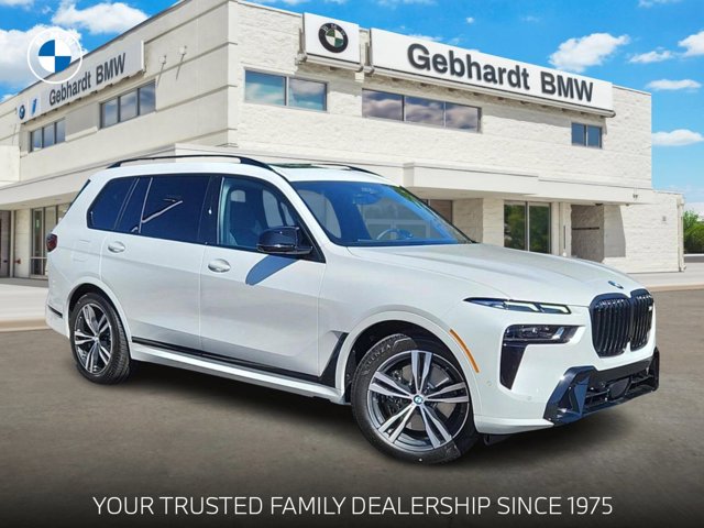2025 BMW X7 M60i