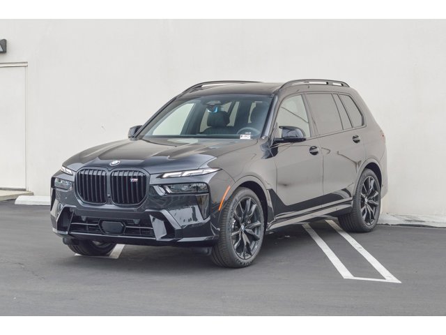 2025 BMW X7 M60i