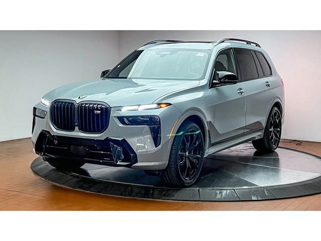 2025 BMW X7 M60i