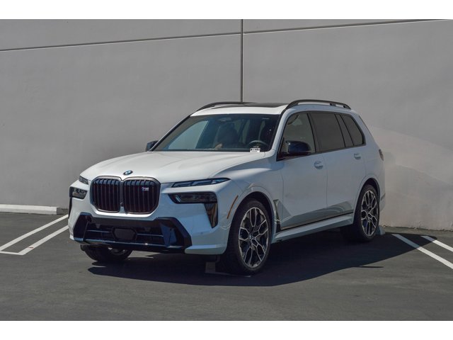 2025 BMW X7 M60i