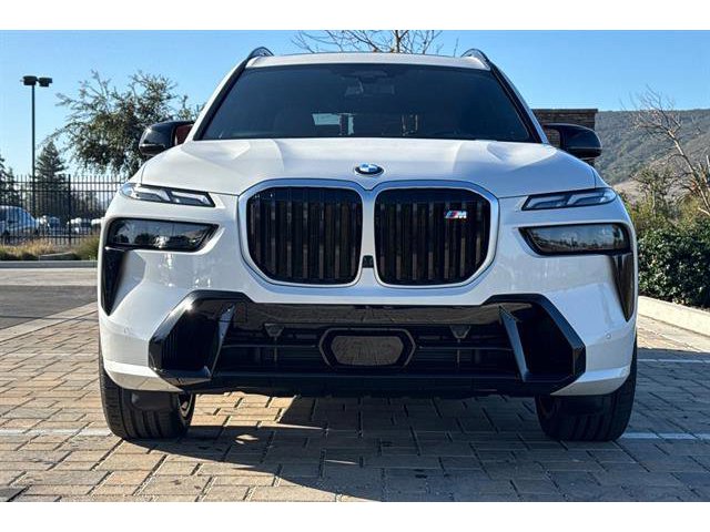 New 2025 BMW X7 M60i New 2025 BMW X7 M60i