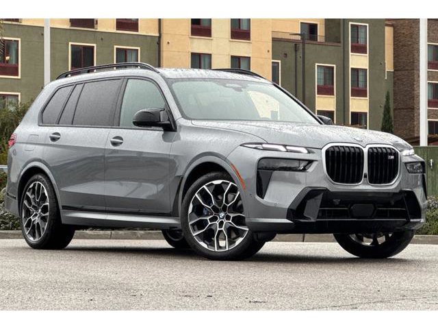 2025 BMW X7 M60i