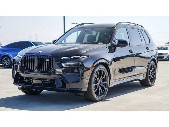 2025 BMW X7 M60i