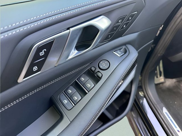 New 2026 Black Sapphire Metallic BMW M60i image 12