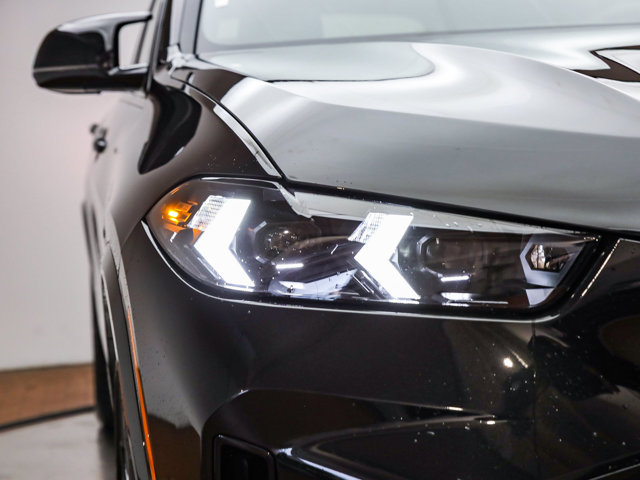 2026 BMW X5 M60i - Photo 33