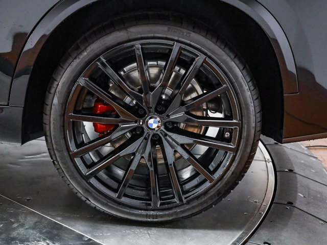 2026 BMW X5 M60i - Photo 36