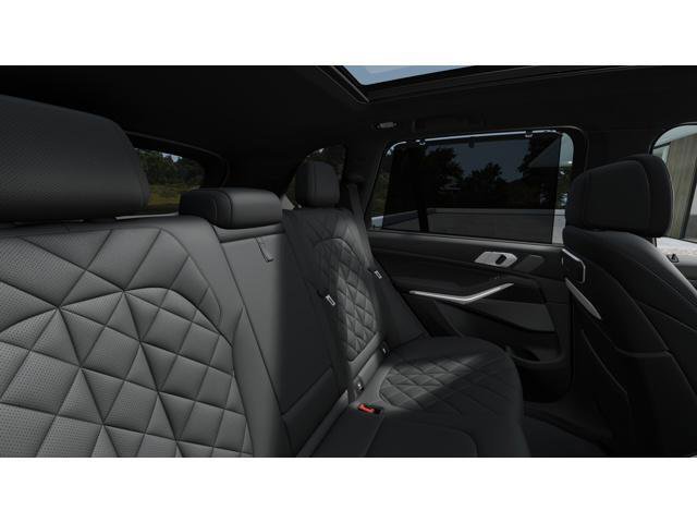2026 BMW X5 M60i - Photo 54