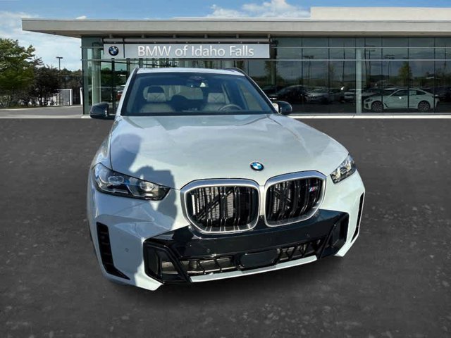 2026 BMW X5 M60i - Photo 39