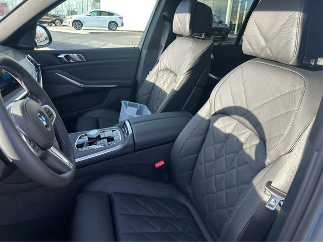 2026 BMW X5 M60i - Photo 57
