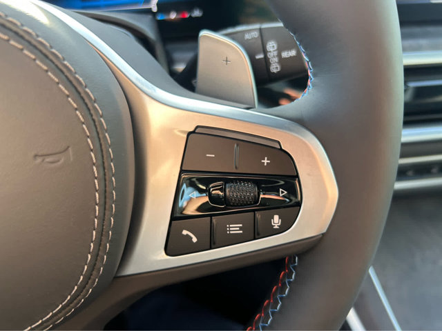 2026 BMW X5 M60i - Photo 71