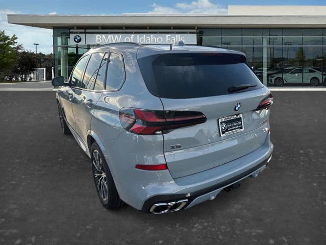 2026 BMW X5 M60i - Photo 42
