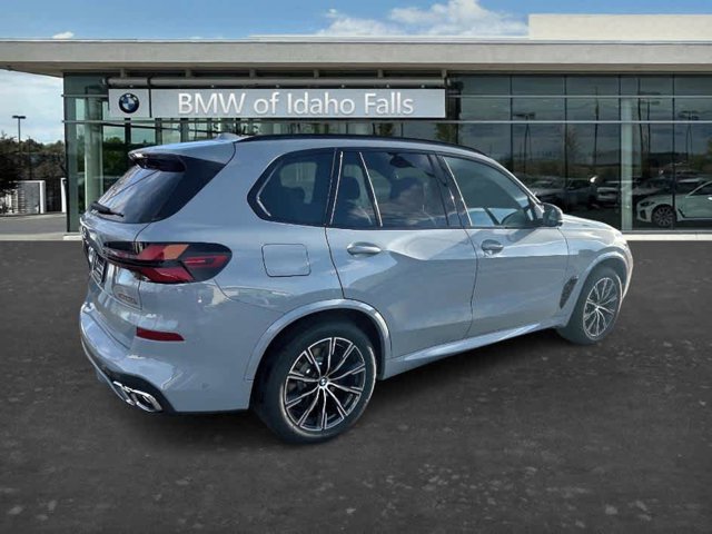 2026 BMW X5 M60i - Photo 44