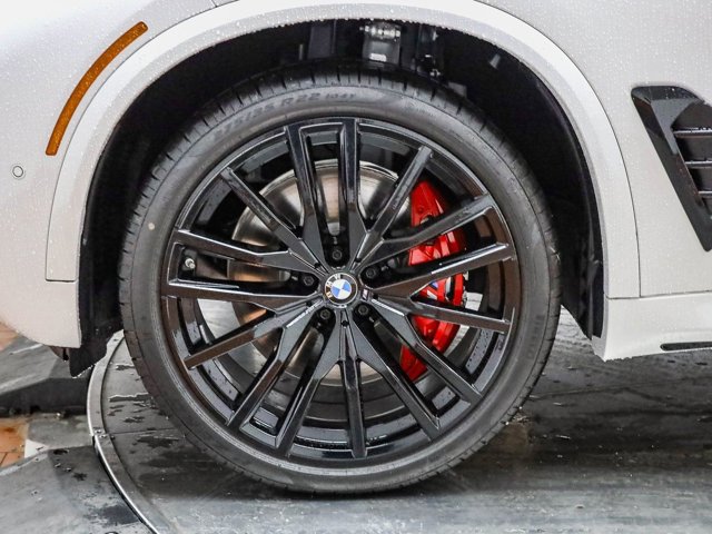 2026 BMW X5 M60i - Photo 41