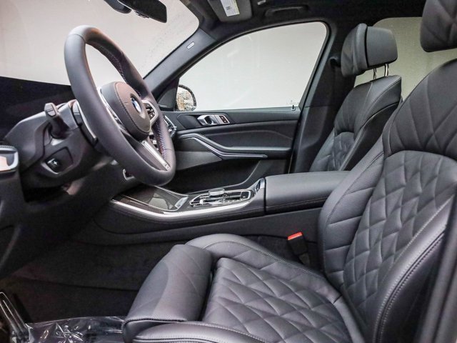 2026 BMW X5 M60i - Photo 48