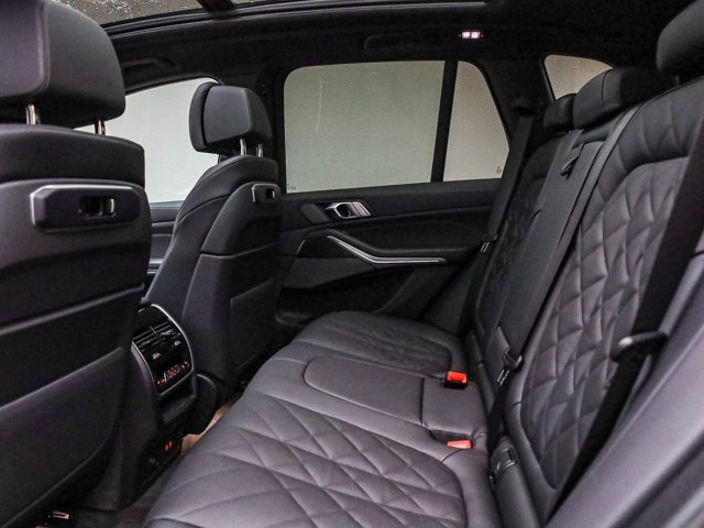 2026 BMW X5 M60i - Photo 49