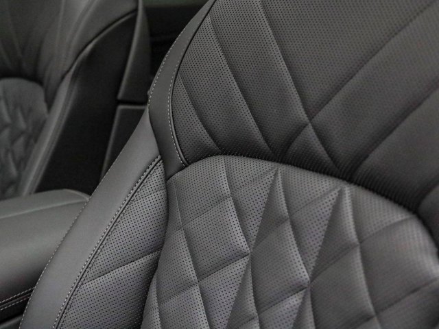 2026 BMW X5 M60i - Photo 52