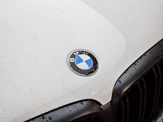 2026 BMW X5 M60i - Photo 35