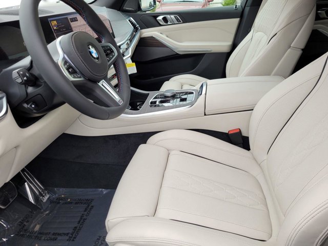 2026 BMW X5 M60i - Photo 36